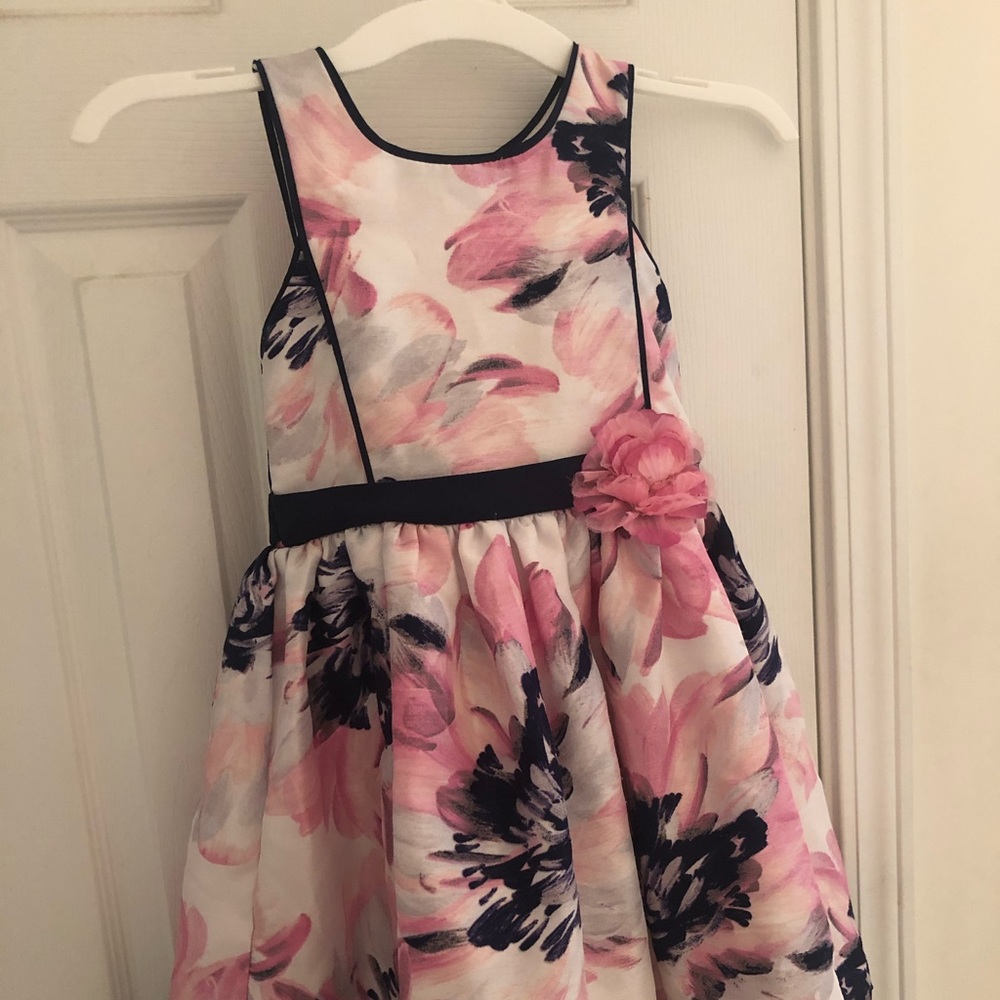 Girls size 6 Pink and Violet floral dress